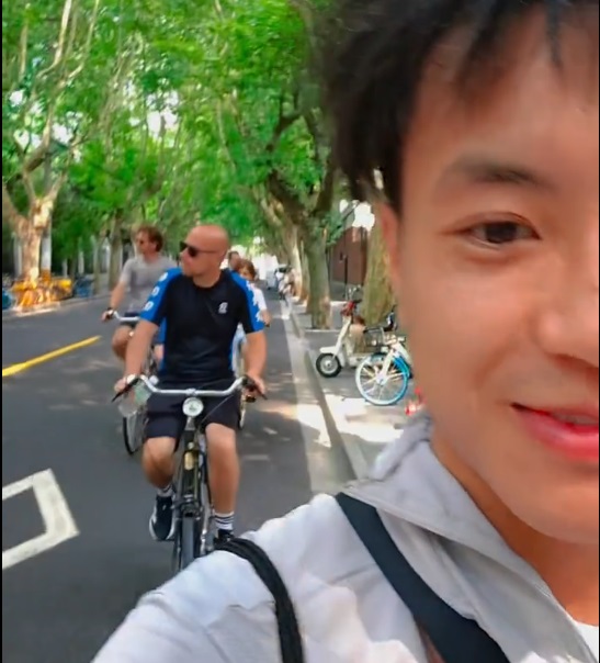 Mr. Daniel - Bike Tour Guide - ShangHai City Tour
