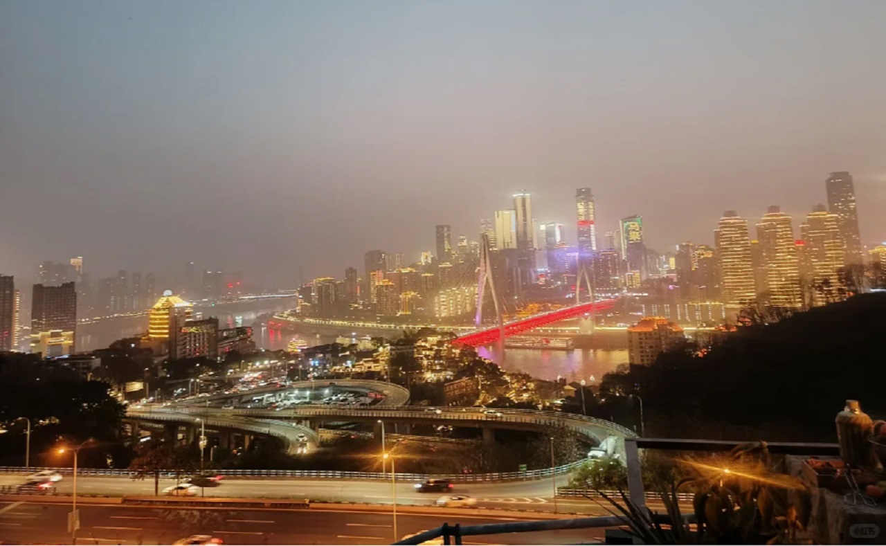   Ms. Sally - Tour Guide in ChongQing