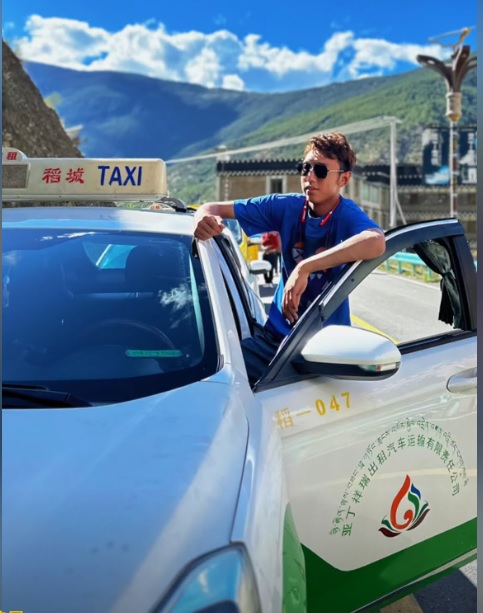 Mr. A Sang -  Licensed Cab with Driver in Inagi Aden, SiChuan Province