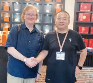 Mr. Peter Shi - Tour Guide in JingDeZhen, JiangXi Province